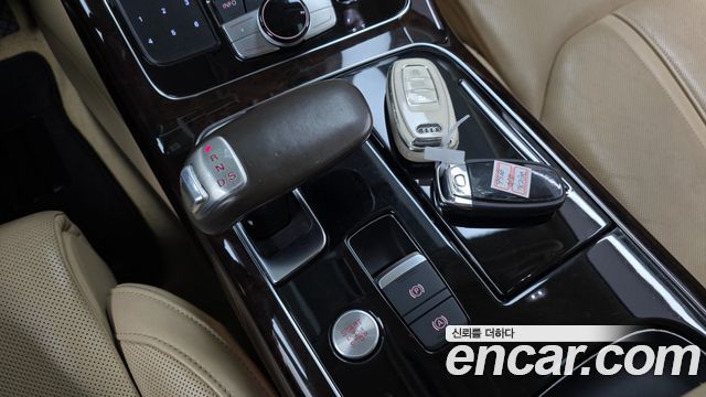 Audi A8 50 TDI Quattro D4 2015 — фото 9
