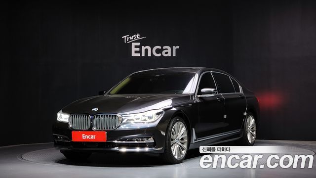 BMW 7 Series (G11) 750Li xDrive Premium