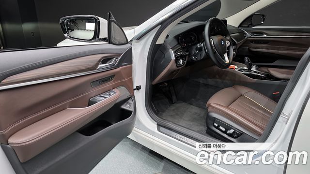 BMW 6 Series GT (G32) 630i xDrive Luxury 2024 — фото 11