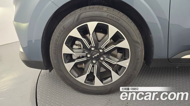 Kia Carnival (IV) Gasoline 9-Seater Noblesse 2023 — фото 5