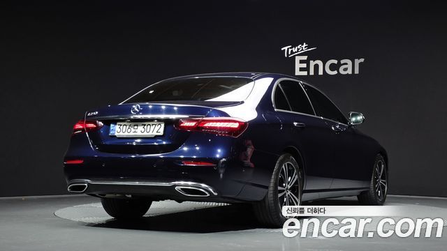 Mercedes-Benz E-Class (W213) E250 Avantgarde 2021 — фото 2