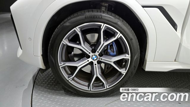 BMW X6 (G06) xDrive40i M Sport 2022 — фото 5