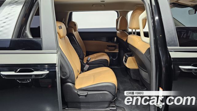 Kia Carnival (IV) Diesel 9-Seater Prestige 2023 — фото 12