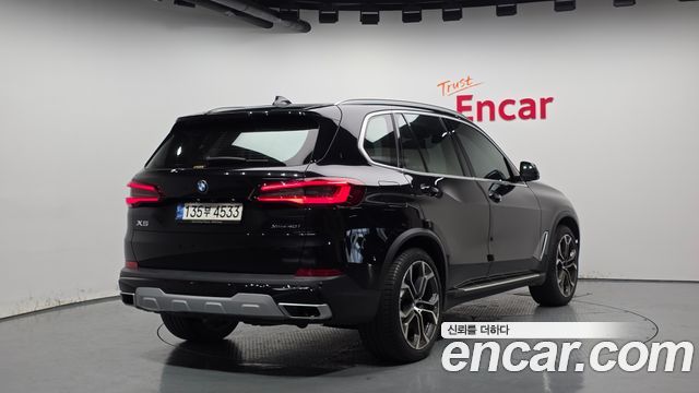 BMW X5 (G05) xDrive 40i xLine 2022 — фото 2