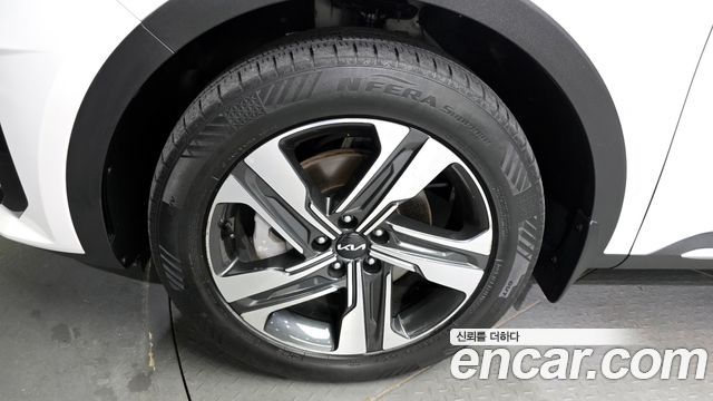 Kia Sorento (IV) HEV 1.6 2WD Noblesse 2023 — фото 5