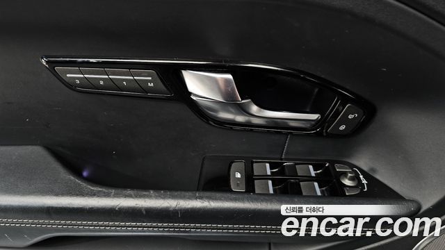Land Rover Range Rover Evoque 2.2 SD4 Prestige 2013 — фото 14