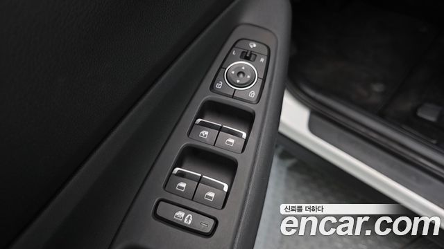 Hyundai Santa Fe HEV 1.6 4WD Exclusive 2023 — фото 18