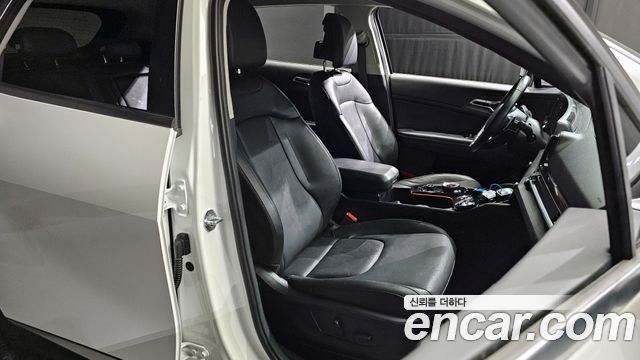 Kia Sportage (V) Diesel 2.0 2WD Signature 2022 — фото 12