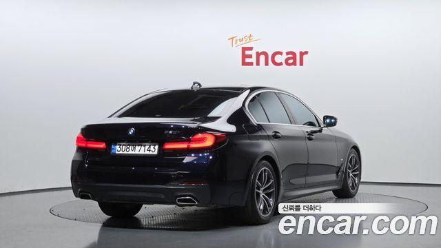 BMW 5 Series (G30) 520i M Sport 2022 — фото 2