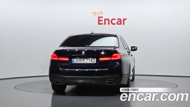 BMW 5 Series (G30) 520i M Sport 2022 — фото 4