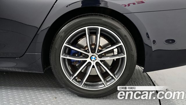 BMW 5 Series (G30) 520i M Sport 2022 — фото 5