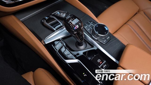 BMW 5 Series (G30) 520i M Sport 2022 — фото 9