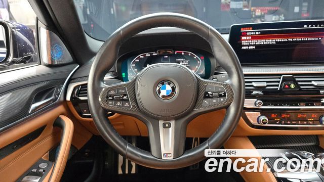 BMW 5 Series (G30) 520i M Sport 2022 — фото 13