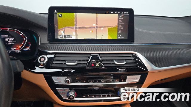 BMW 5 Series (G30) 520i M Sport 2022 — фото 16