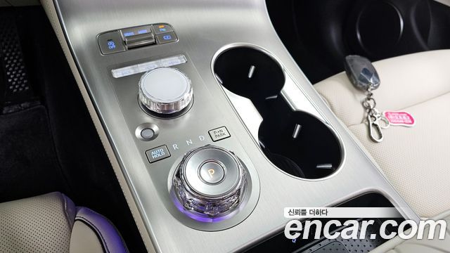 Genesis GV70 2.5T Gasoline 2WD 2025 — фото 9