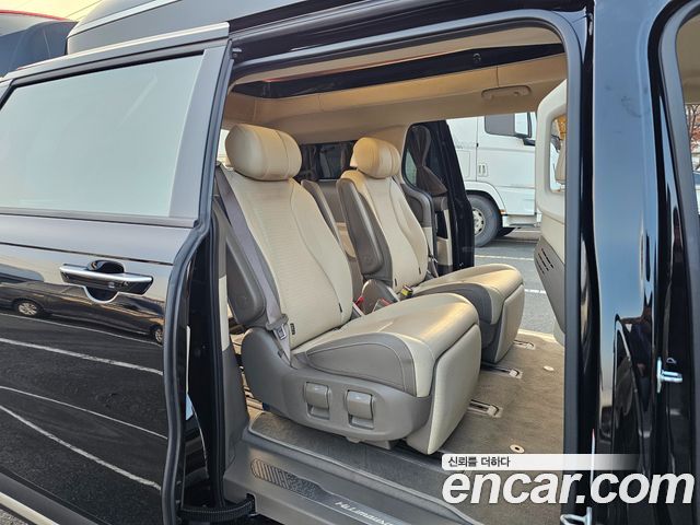 Kia Carnival (IV) HEV 7-Seater Hi Limousine Signature 2025 — фото 16
