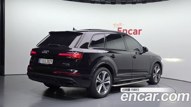 Audi Q7 (4M) 55 TFSI Quattro Premium 2022 — фото 2