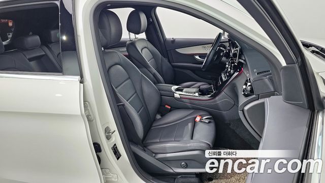 Mercedes-Benz GLC-Class (X253) GLC300e 4MATIC 2021 — фото 12