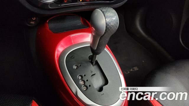 Nissan Juke 1.6 SV F15 2014 — фото 9