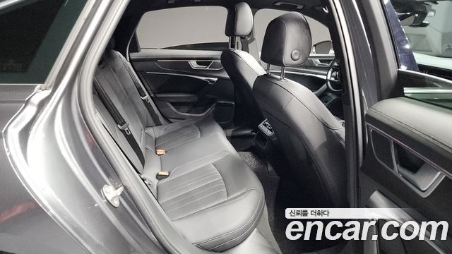 Audi A6 (C8) 45 TFSI Quattro Premium 2023 — фото 12