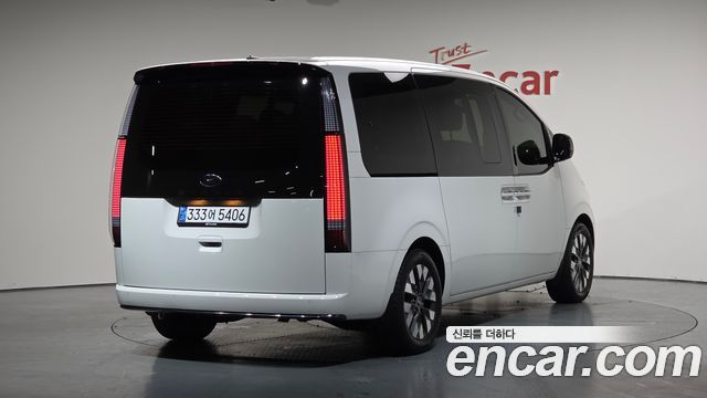 Hyundai Staria Lounge 9-Seater Inspiration 2022 — фото 2