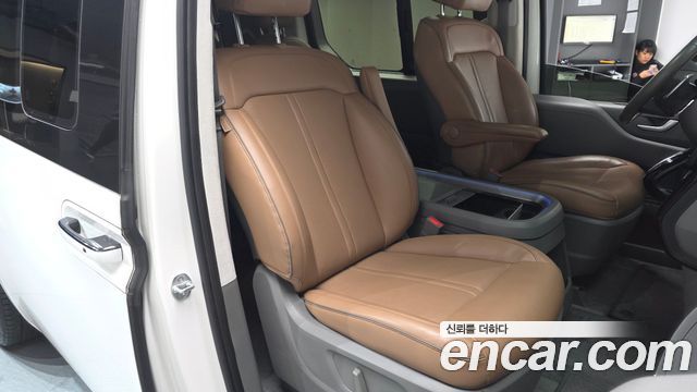 Hyundai Staria Lounge 9-Seater Inspiration 2022 — фото 10