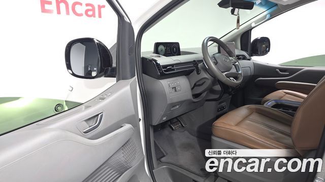 Hyundai Staria Lounge 9-Seater Inspiration 2022 — фото 12