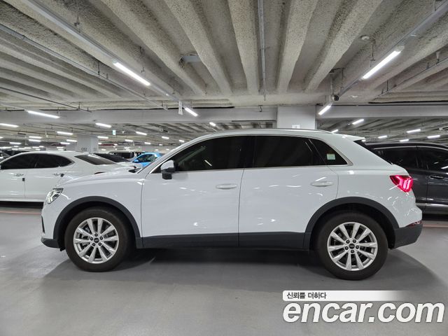 Audi Q3 (F3) 40 TFSI Quattro 2025 — фото 5