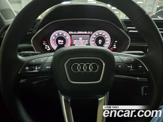 Audi Q3 (F3) 40 TFSI Quattro 2025 — фото 7