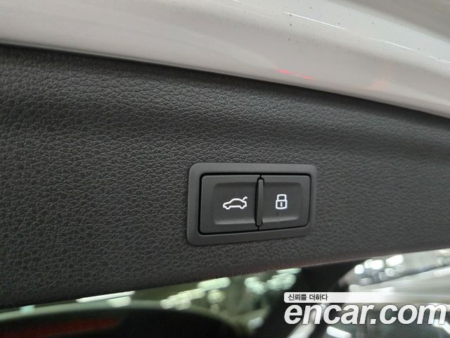 Audi Q3 (F3) 40 TFSI Quattro 2025 — фото 23