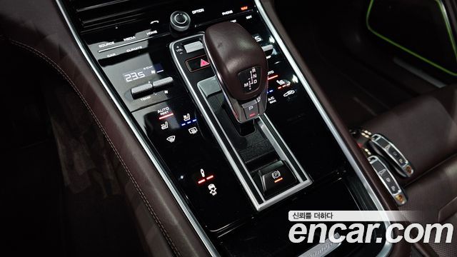 Porsche Panamera (971) 3.0 AWD 2020 — фото 9