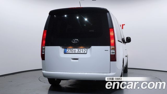 Hyundai Staria 4WD Tourer 9-Seater Modern 2023 — фото 4