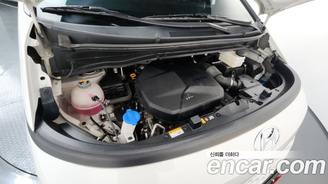 Hyundai Staria 4WD Tourer 9-Seater Modern 2023 — фото 6