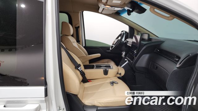 Hyundai Staria 4WD Tourer 9-Seater Modern 2023 — фото 11