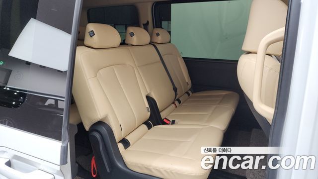 Hyundai Staria 4WD Tourer 9-Seater Modern 2023 — фото 12