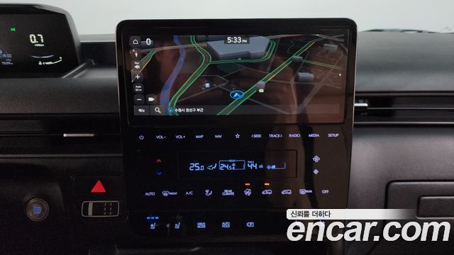 Hyundai Staria 4WD Tourer 9-Seater Modern 2023 — фото 16