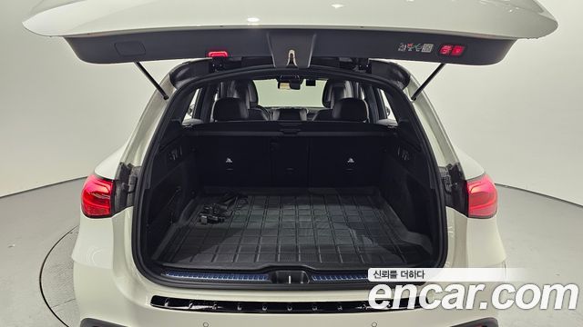 Mercedes-Benz GLC-Class (X254) GLC300 4MATIC AMG Line 2025 — фото 20
