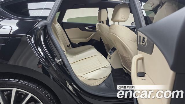 Audi A5 (F5) 40 TFSI Quattro Premium Sportback 2023 — фото 12