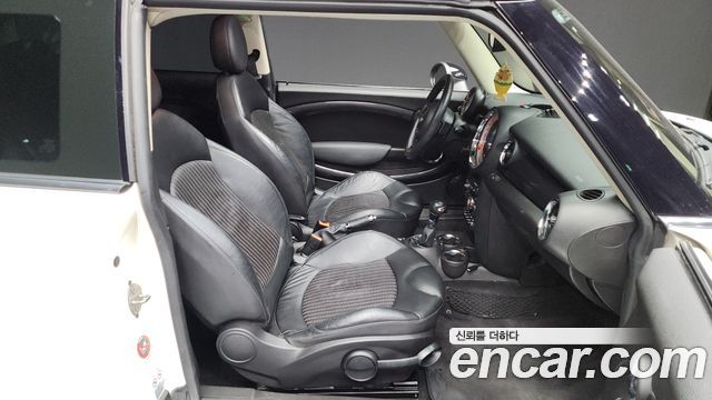 MINI Cooper SD Clubman Standard 1st 2014 — фото 11
