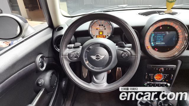 MINI Cooper SD Clubman Standard 1st 2014 — фото 13