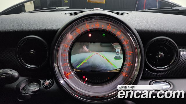 MINI Cooper SD Clubman Standard 1st 2014 — фото 15