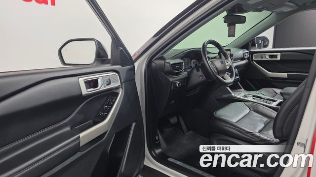 Ford Explorer (VI) 2.3 LimIted 4WD 2022 — фото 10