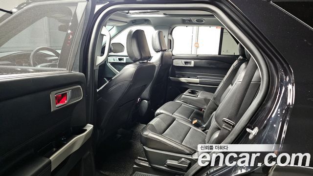 Ford Explorer (VI) 2.3 LimIted 4WD 2021 — фото 15