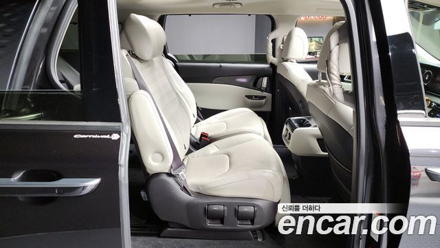 Kia Carnival (IV) Diesel 7-Seater Signature 2021 — фото 12