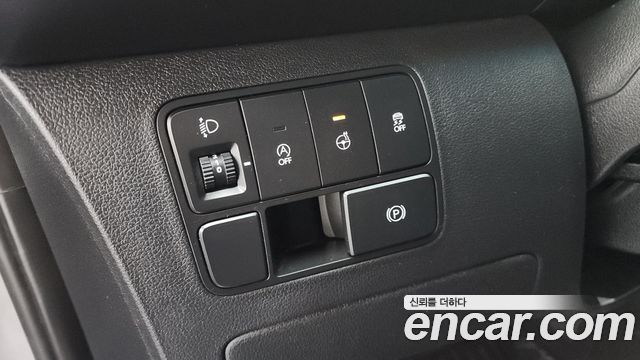 Hyundai Staria Tourer 9-Seater Modern 2023 — фото 18