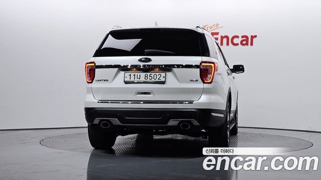 Ford Explorer 2.3 Limited 4WD 5th 2018 — фото 4