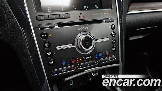 Ford Explorer 2.3 Limited 4WD 5th 2018 — фото 15