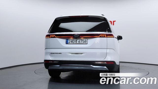 Kia Carnival (IV) Diesel 9-Seater Signature 2021 — фото 4