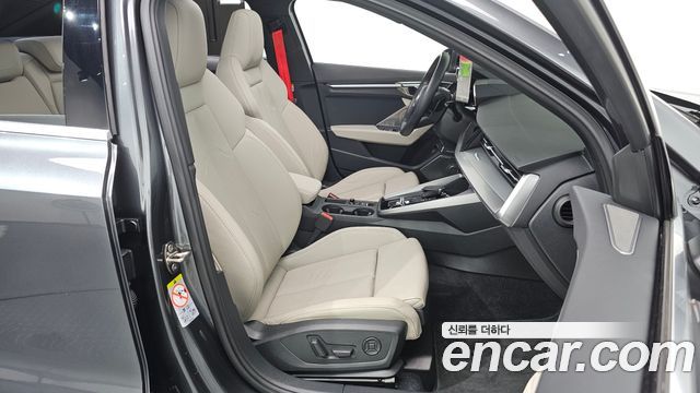 Audi A3 (8Y) 40 TFSI Premium 2023 — фото 10