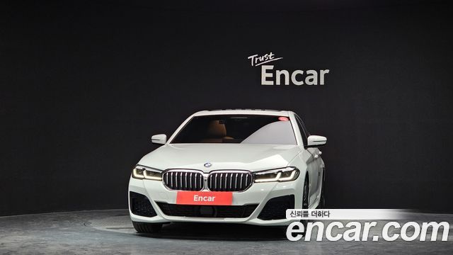 BMW 5 Series (G30) 520i M Sport 2023 — фото 3